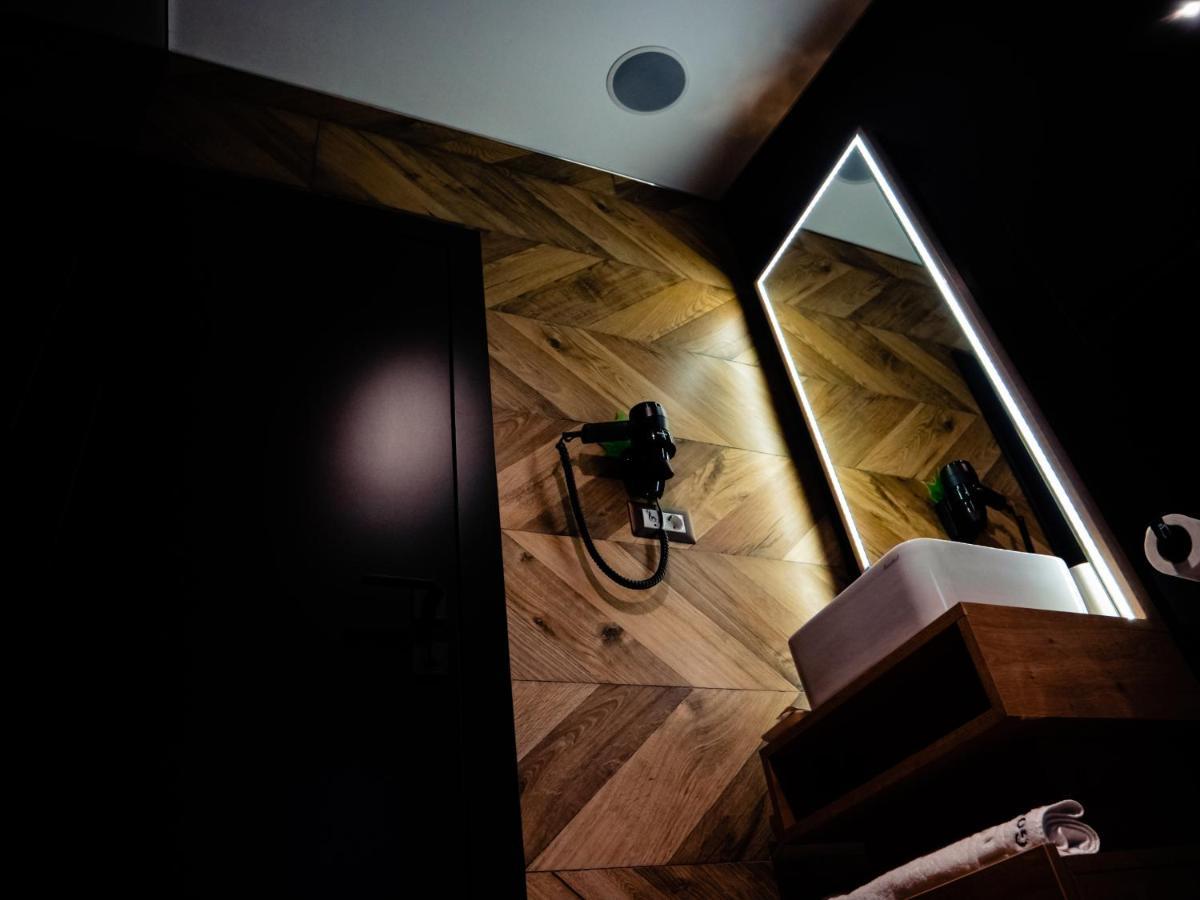 Hotel Goya Boutique à Târgu Jiu Extérieur photo