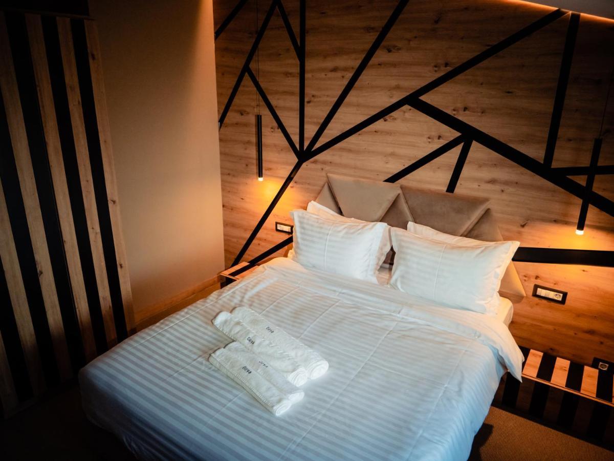 Hotel Goya Boutique à Târgu Jiu Extérieur photo