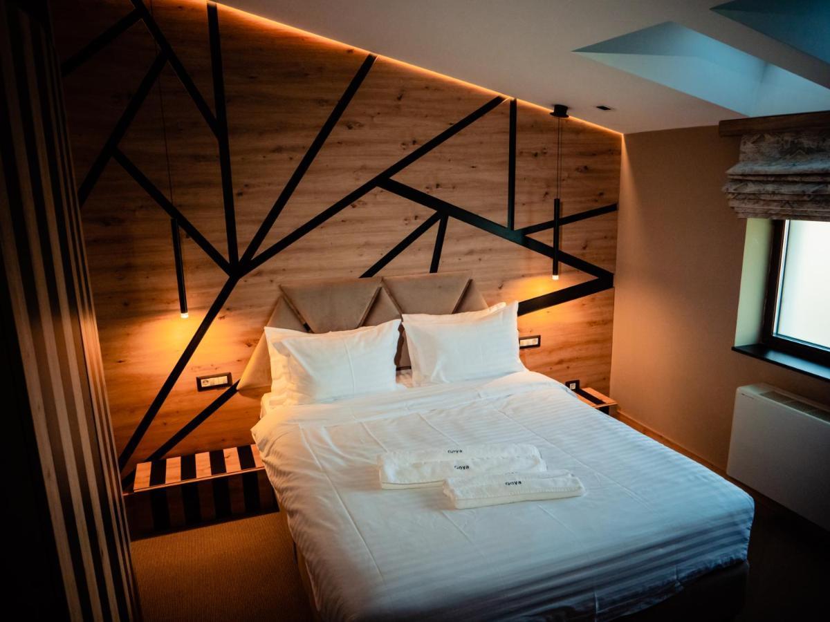 Hotel Goya Boutique à Târgu Jiu Extérieur photo
