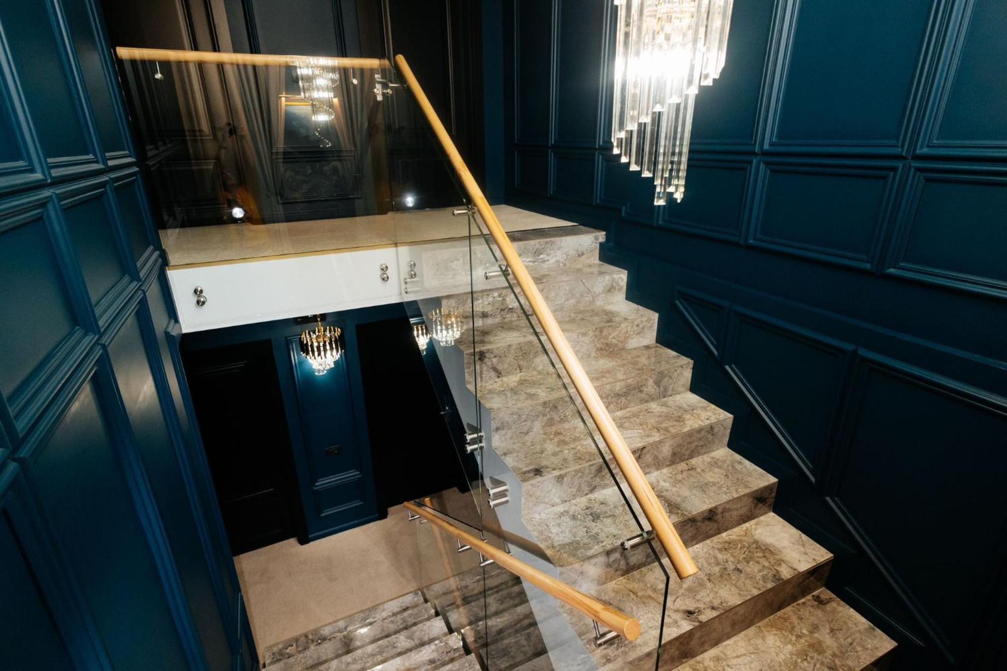 Hotel Goya Boutique à Târgu Jiu Extérieur photo